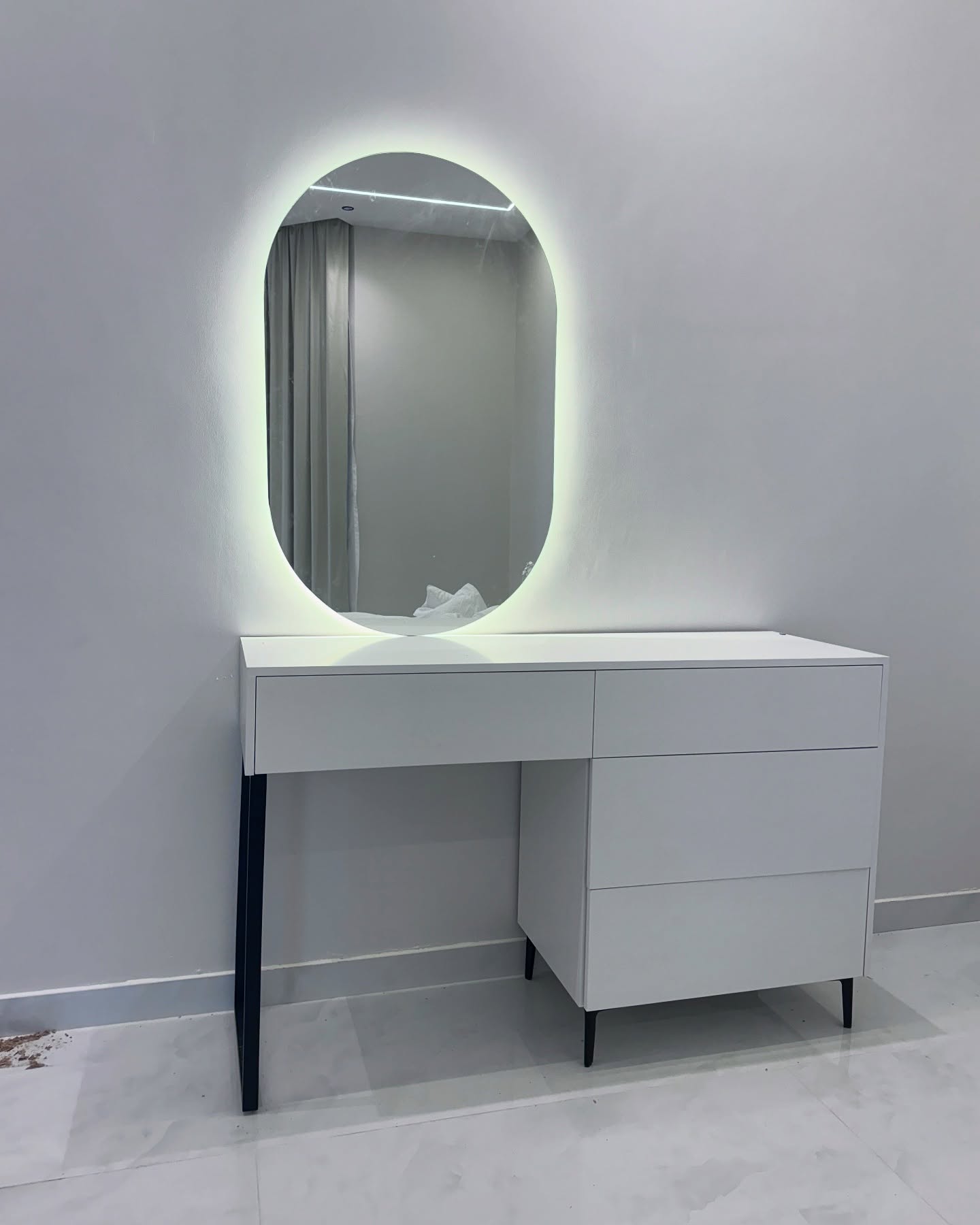 Modern Washroom Vanity Design